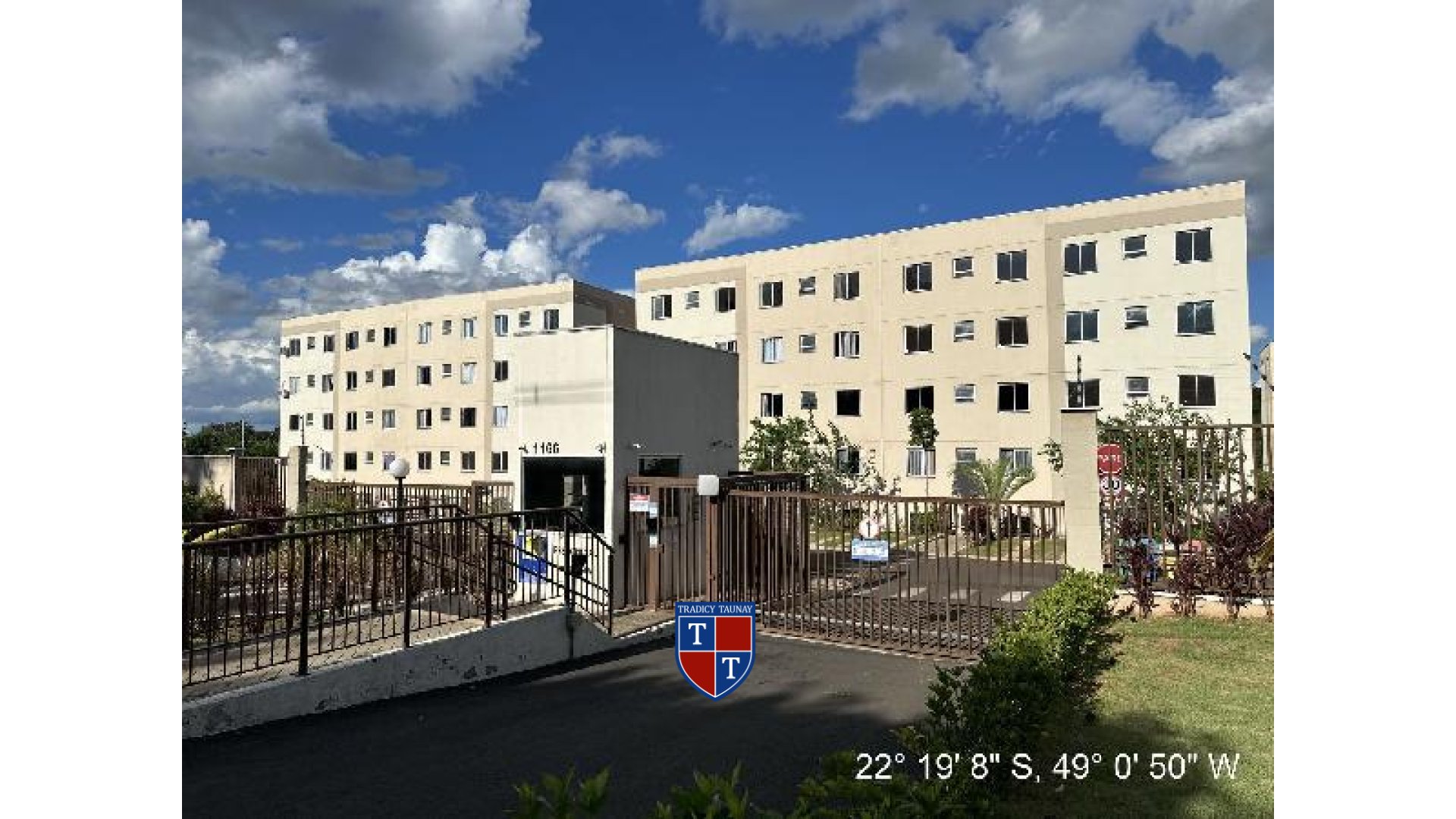 APARTAMENTO em JARDIM COUNTRY CLUB