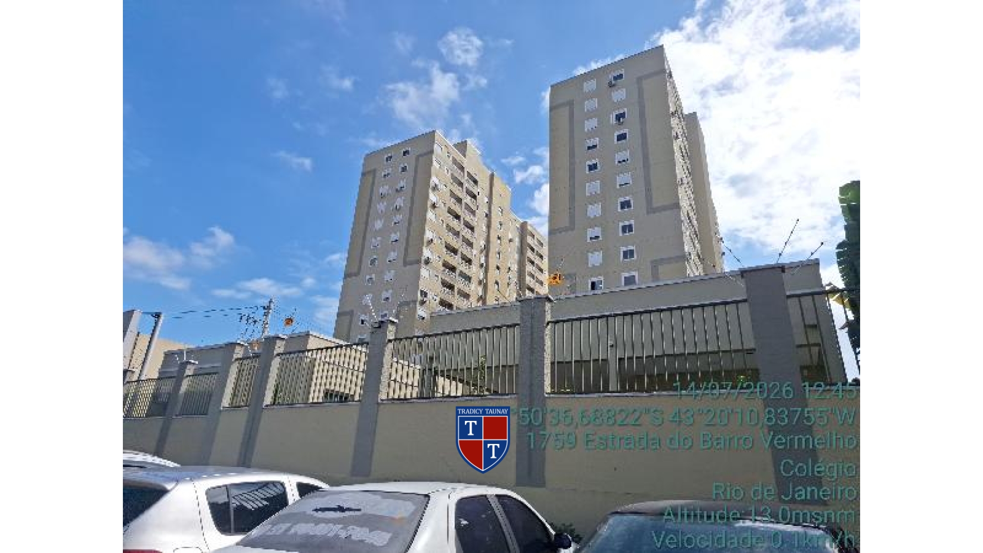 APARTAMENTO em ROCHA MIRANDA