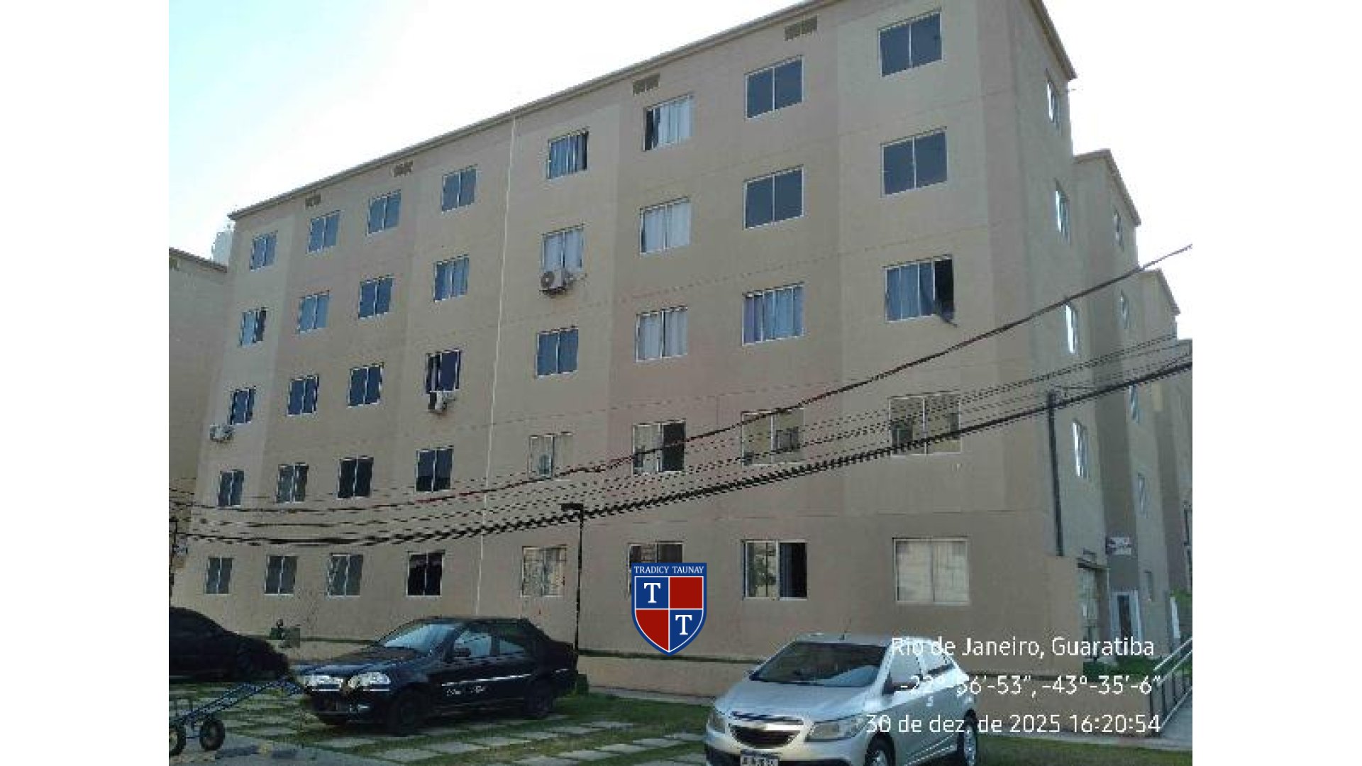 APARTAMENTO em GUARATIBA