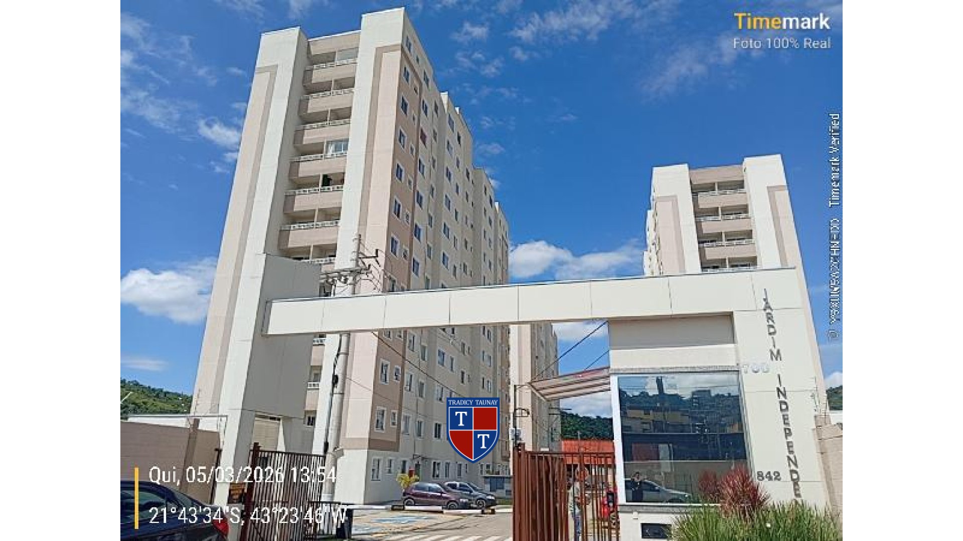 APARTAMENTO em JOQUEI CLUBE