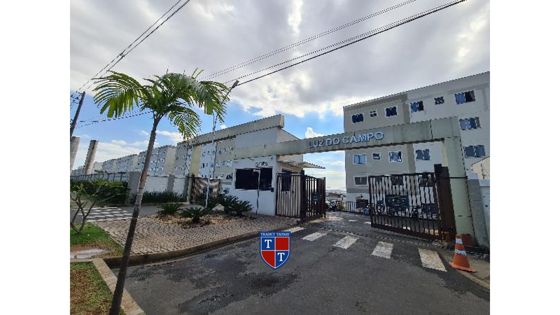 APARTAMENTO em FAZENDA DUAS BARRAS