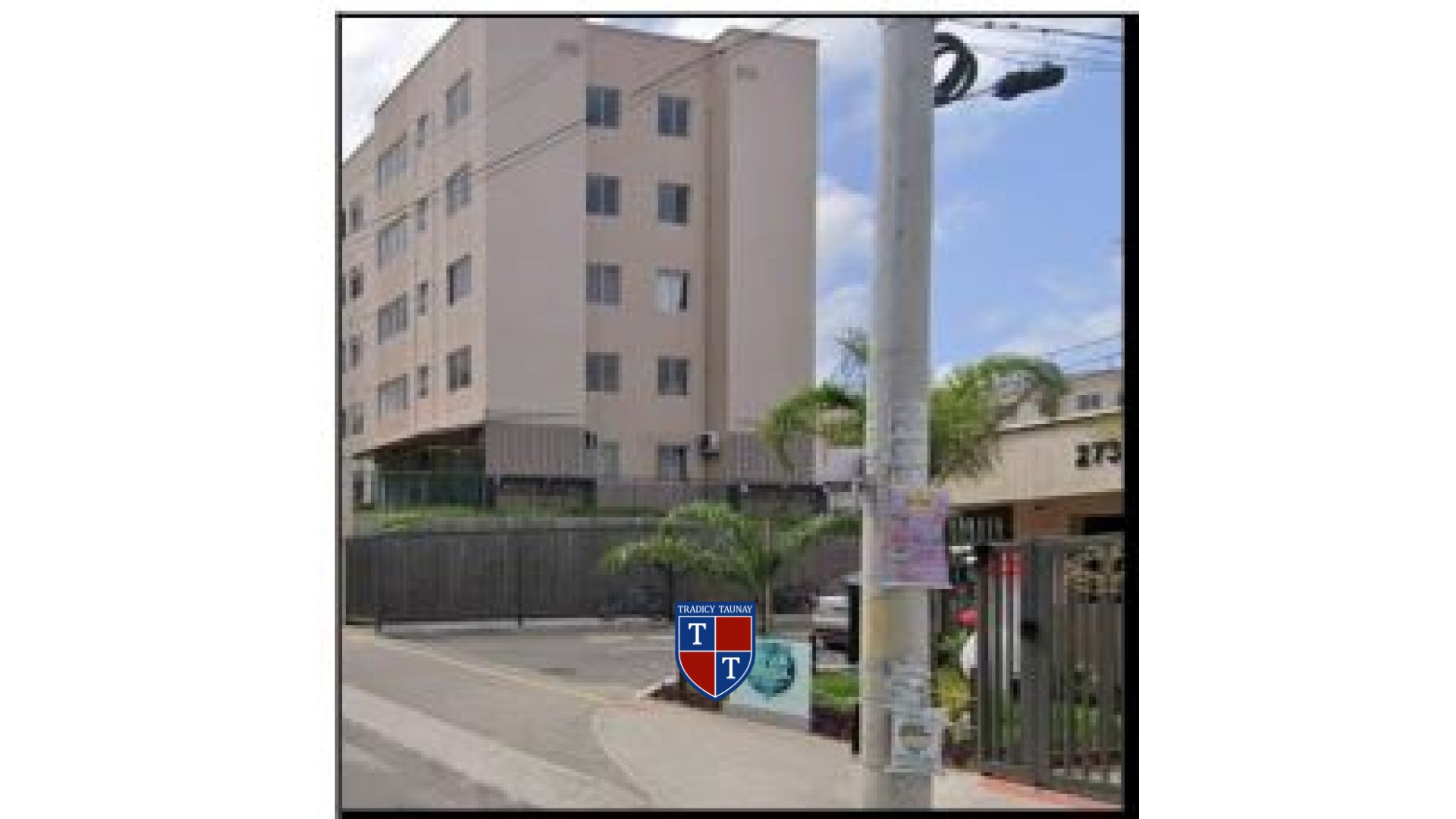 APARTAMENTO em SANTA CRUZ