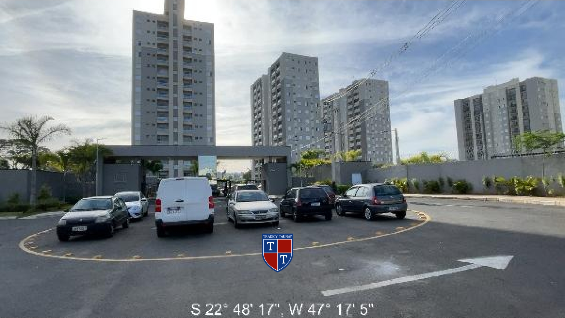 APARTAMENTO em JARDIM LUZ DALMA