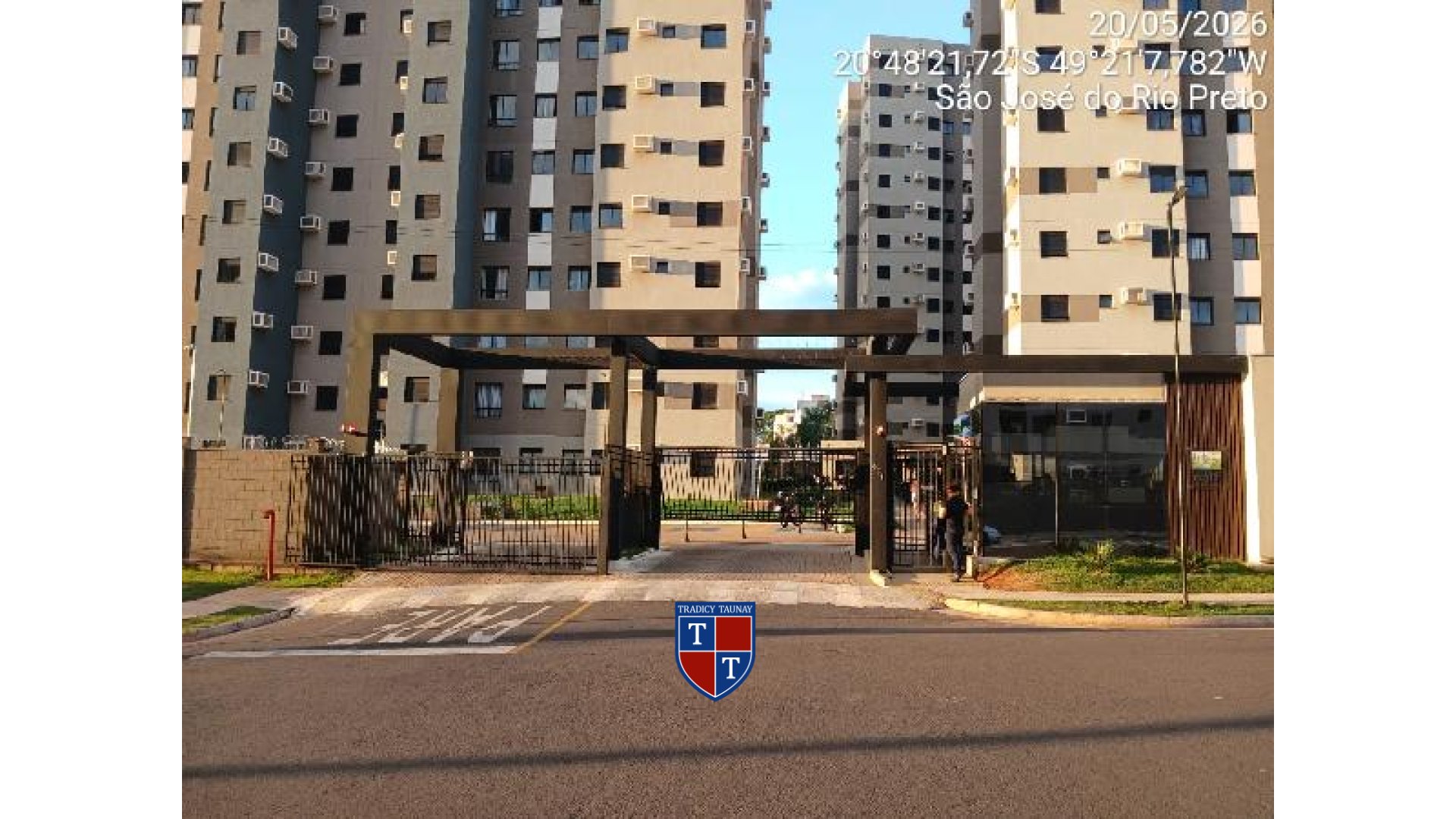 APARTAMENTO em JARDIM YOLANDA
