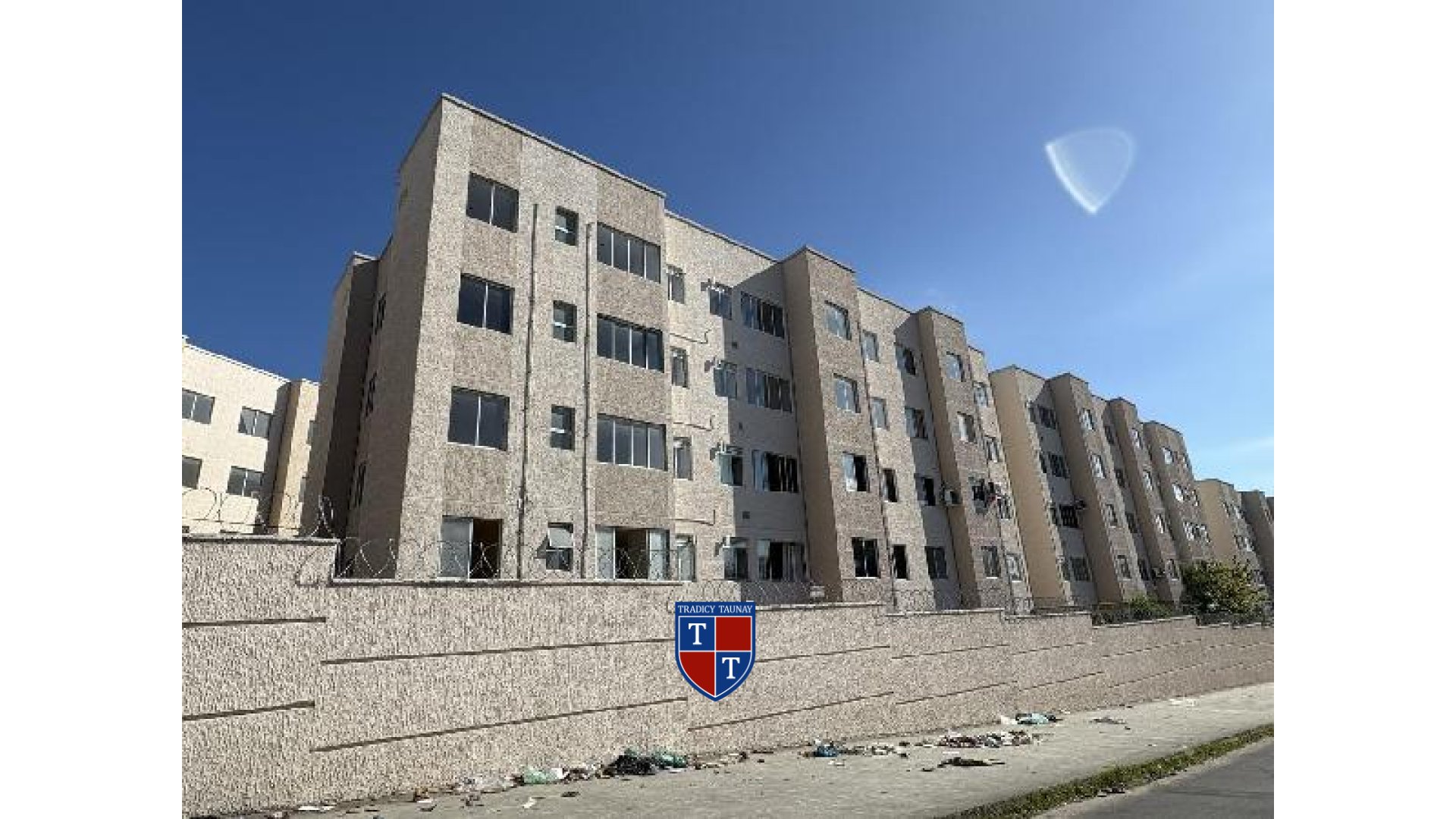 APARTAMENTO em SANTA CRUZ