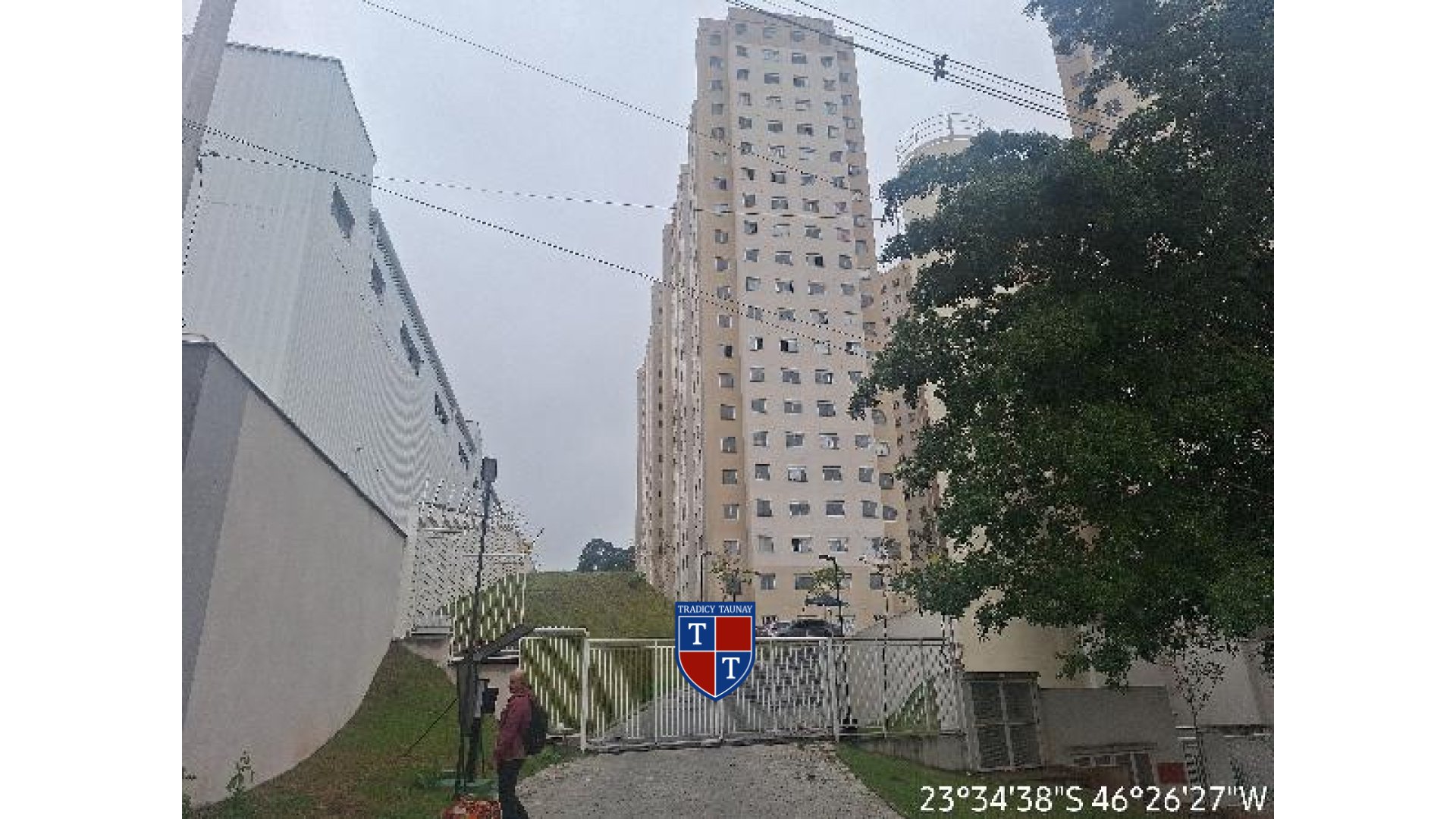 APARTAMENTO em COLONIA (ZONA LESTE)