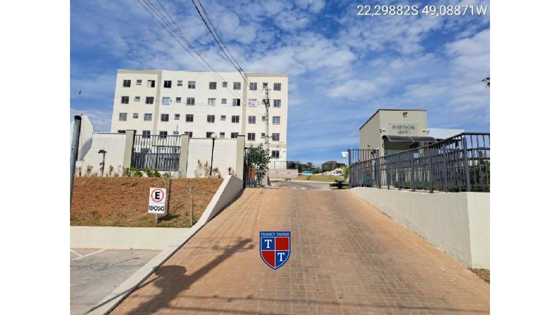 APARTAMENTO em JARDIM GODOY