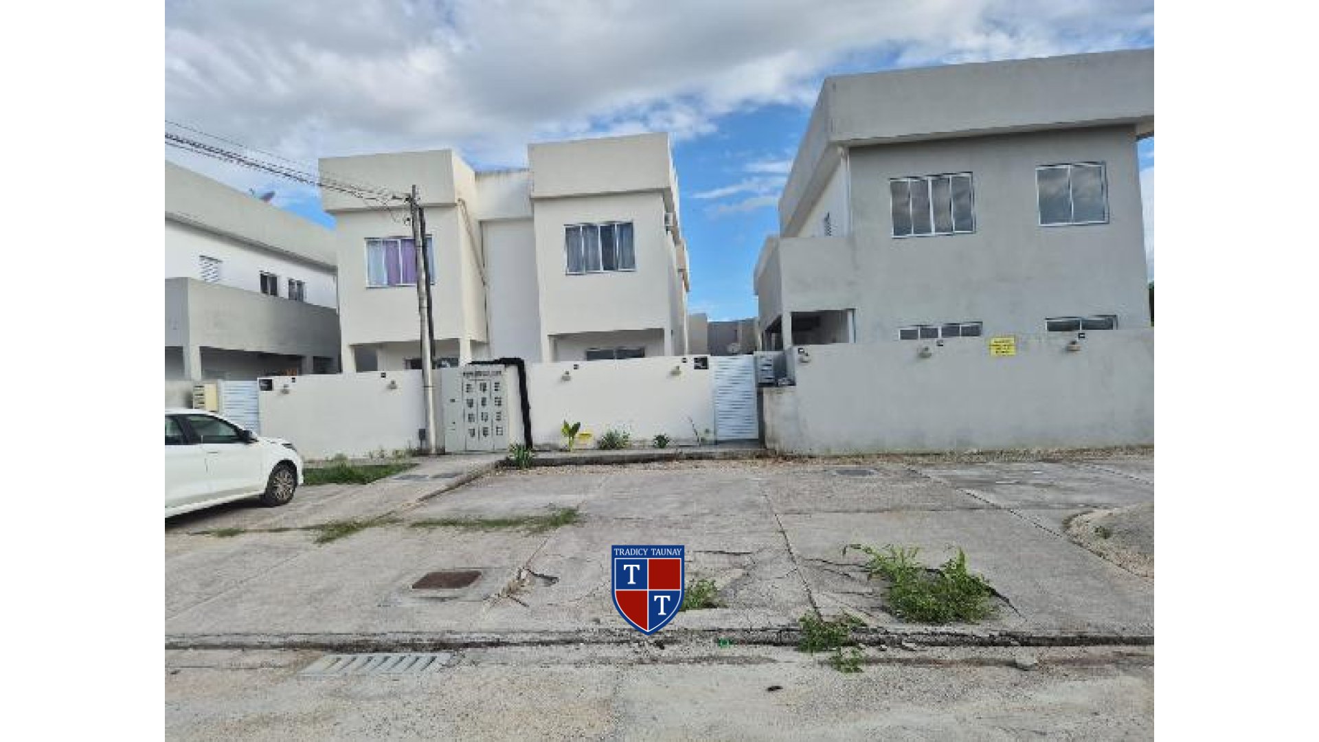 CASA em DO CARMO