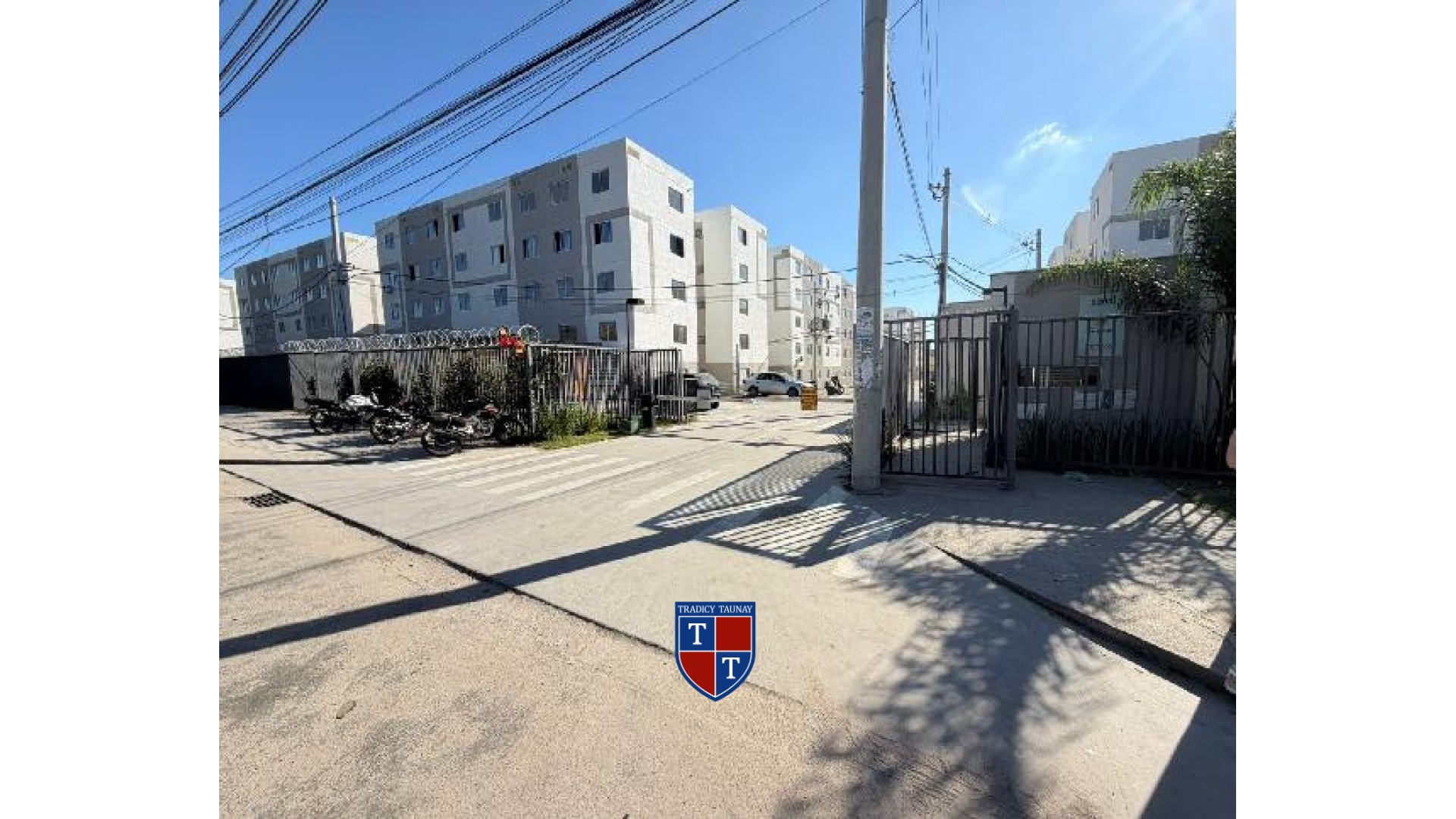 APARTAMENTO em SANTA CRUZ
