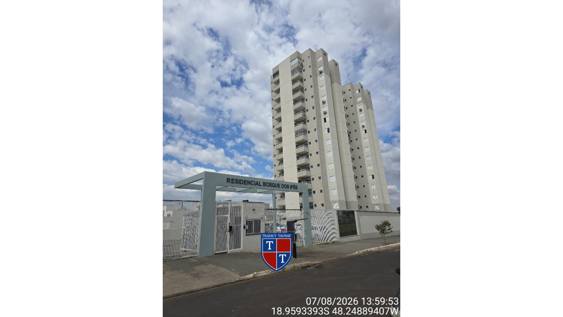 APARTAMENTO em LARANJEIRAS