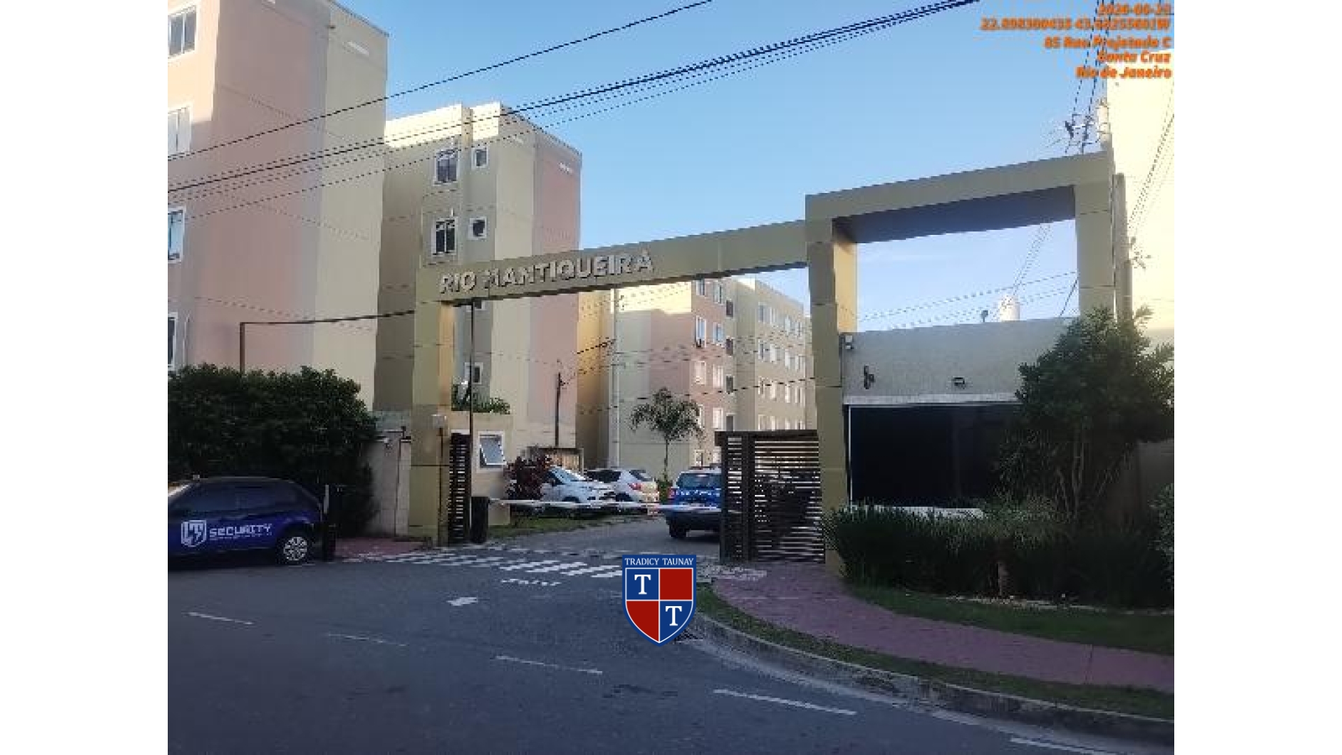 APARTAMENTO em SANTA CRUZ