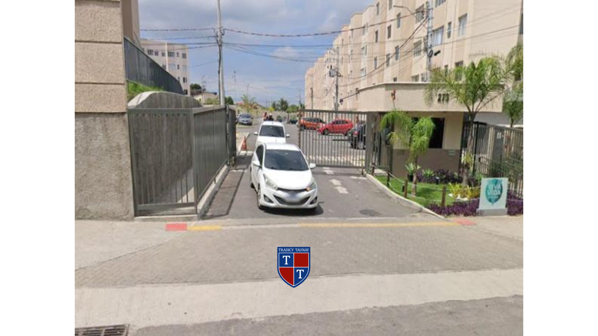 APARTAMENTO em SANTA CRUZ