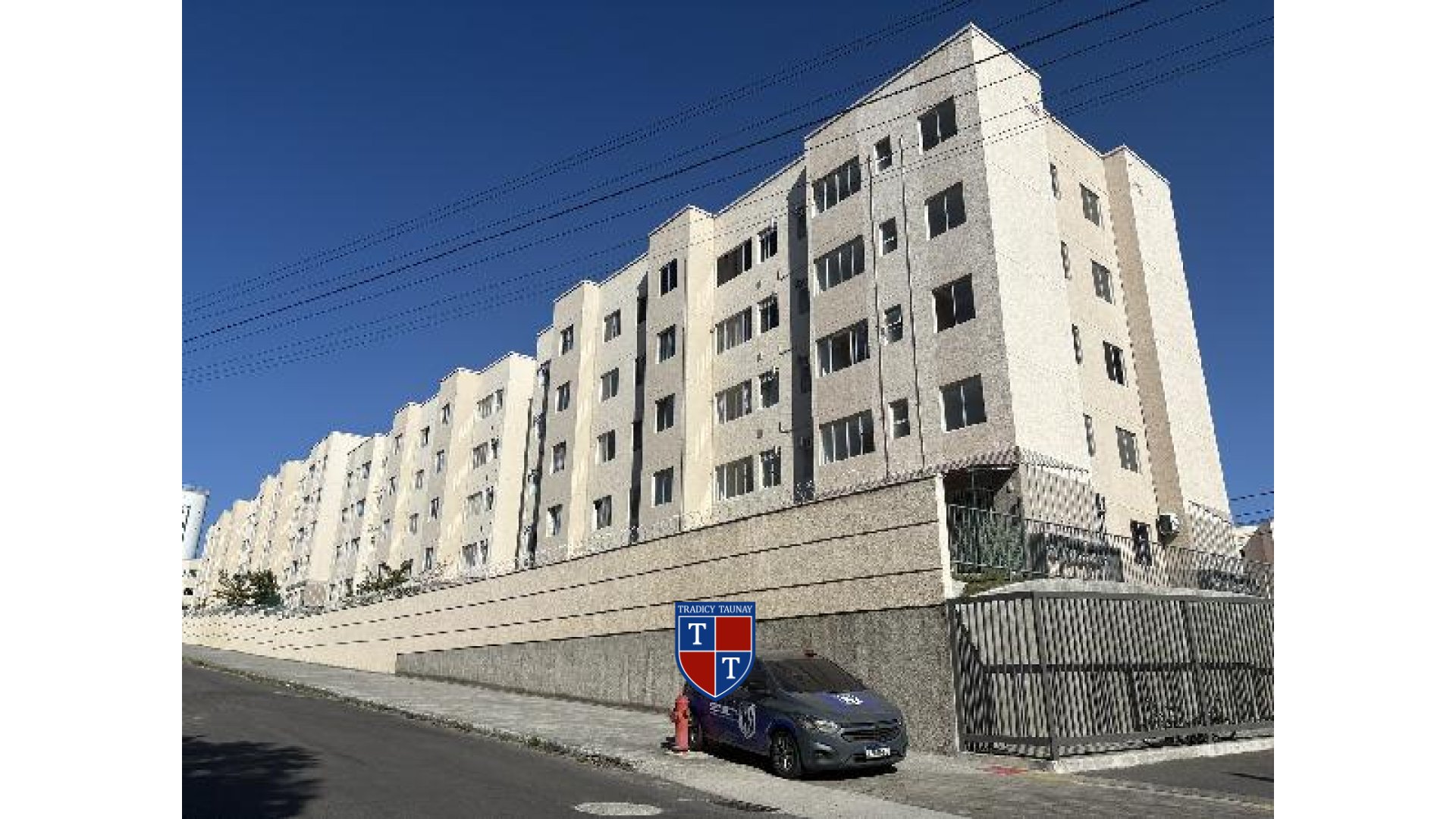 APARTAMENTO em SANTA CRUZ
