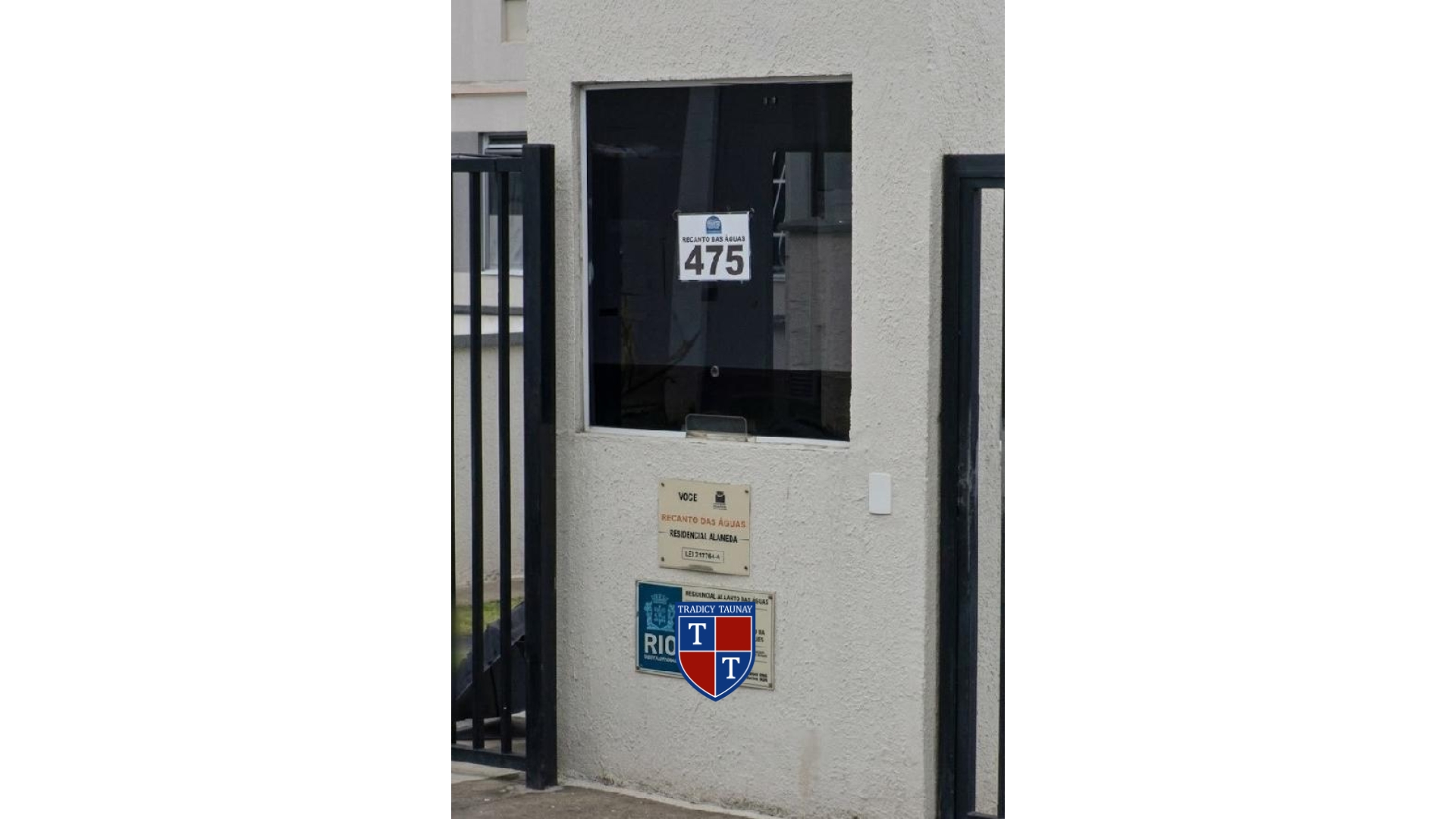 APARTAMENTO em SANTA CRUZ
