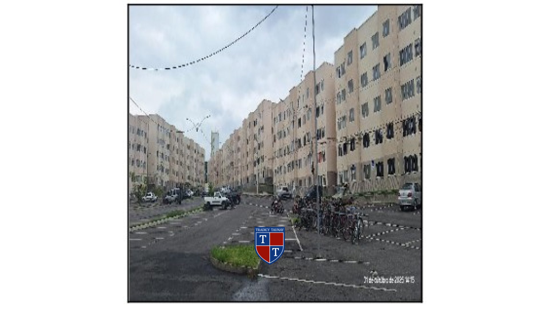 APARTAMENTO em SANTA CRUZ