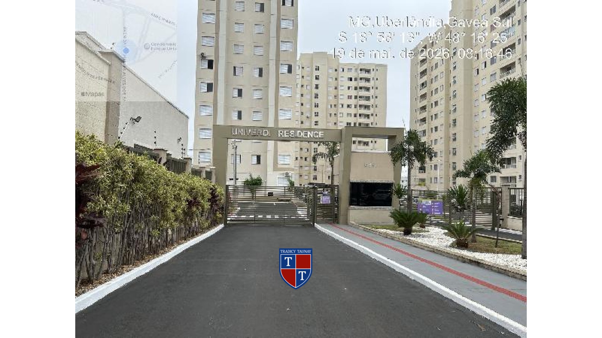 APARTAMENTO em SHOPPING PARK