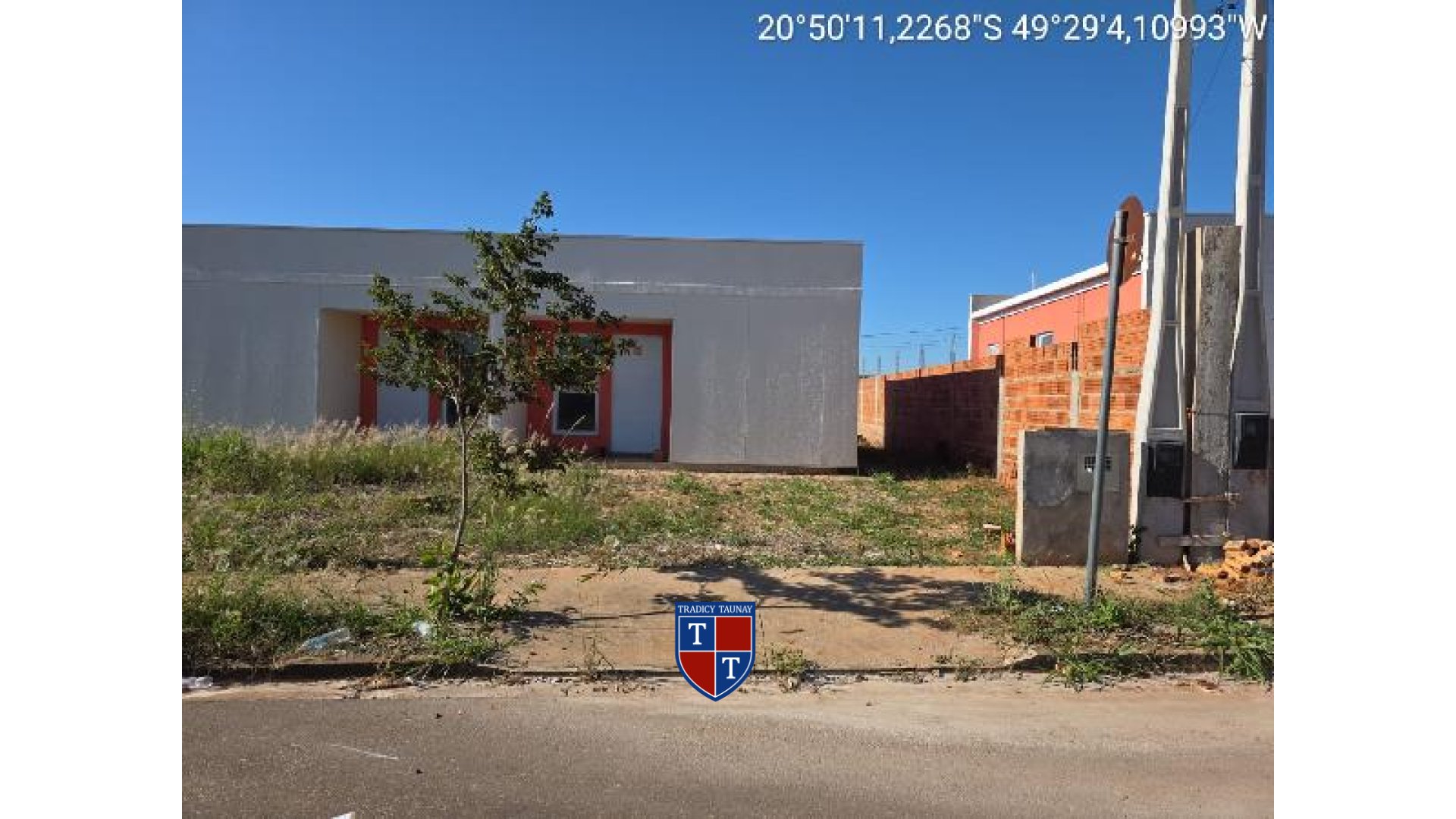 CASA em JARDIM GIRASSOL