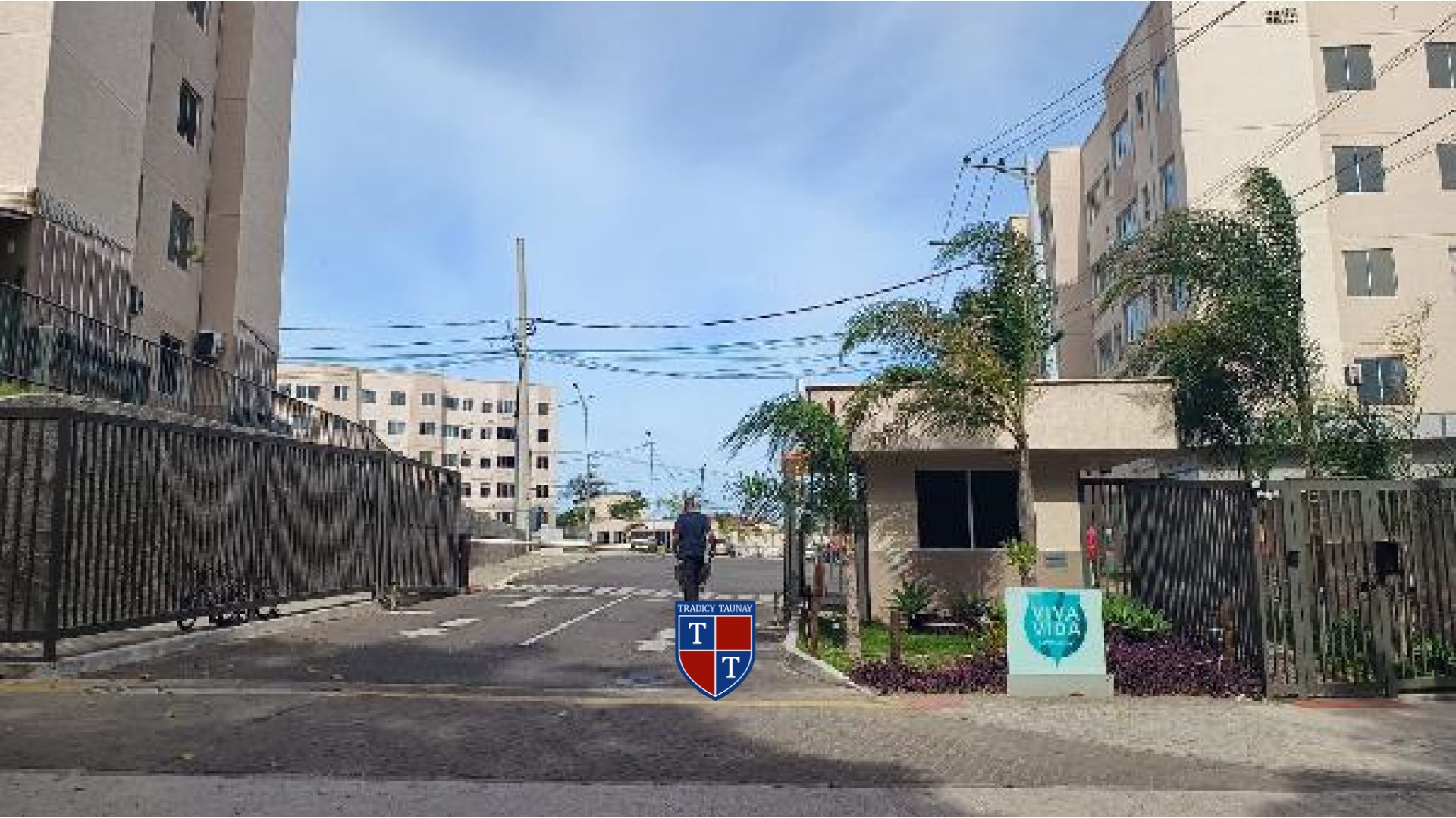 APARTAMENTO em SANTA CRUZ