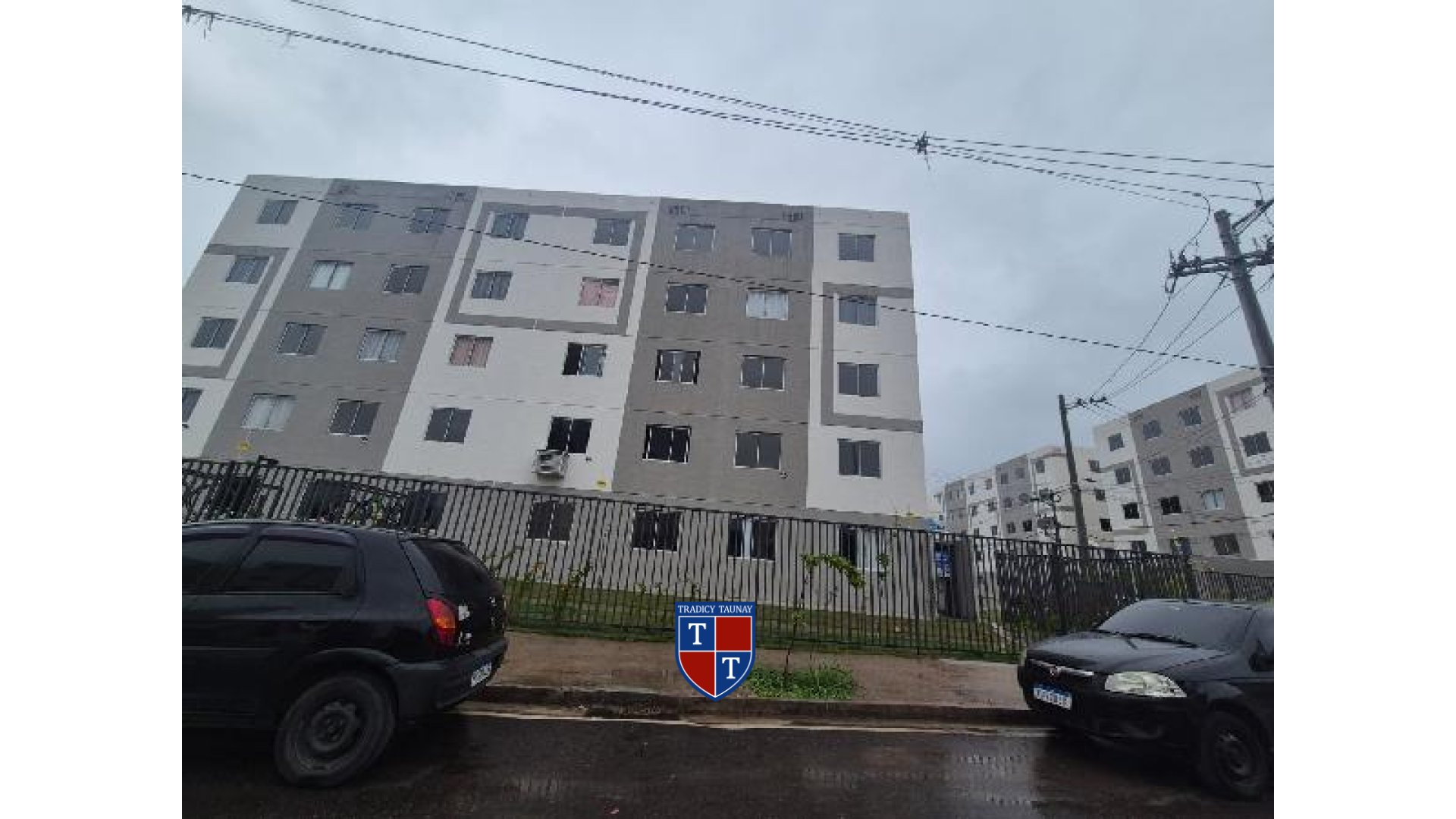APARTAMENTO em GUARATIBA