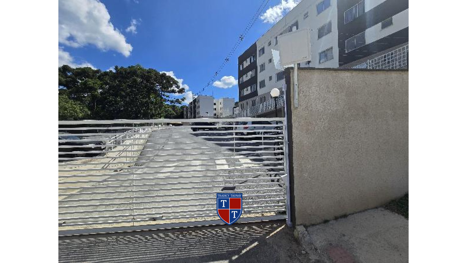 APARTAMENTO em BOTIATUVA