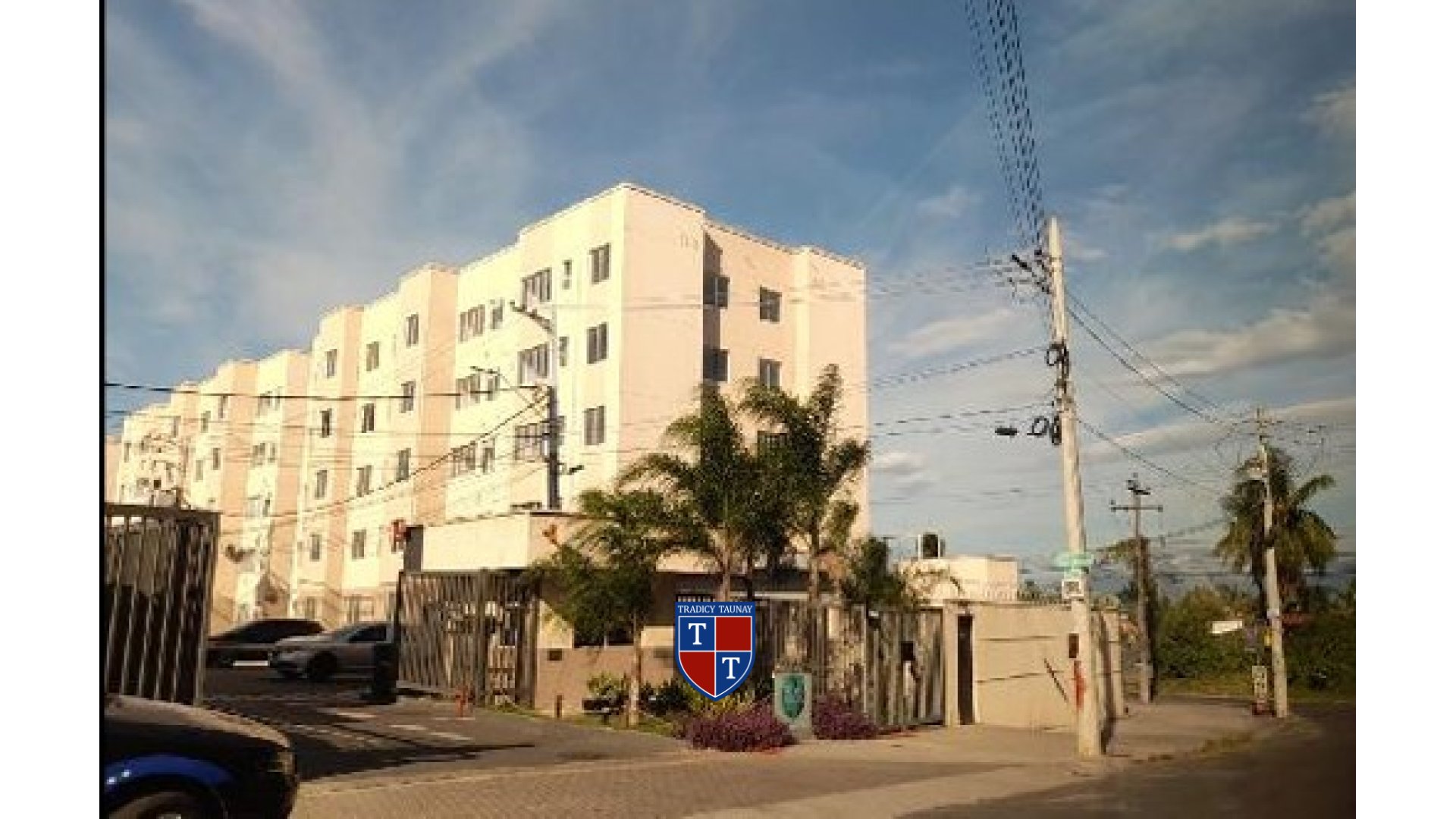 APARTAMENTO em SANTA CRUZ