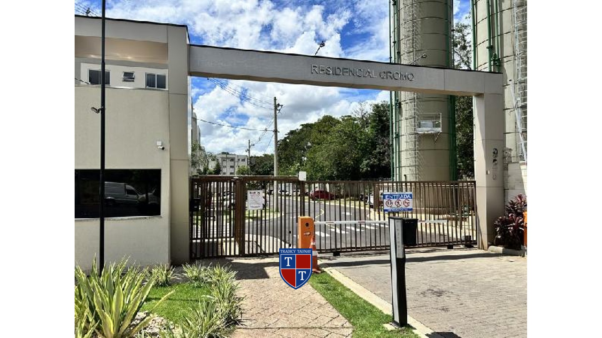 APARTAMENTO em JARDIM OURO BRANCO