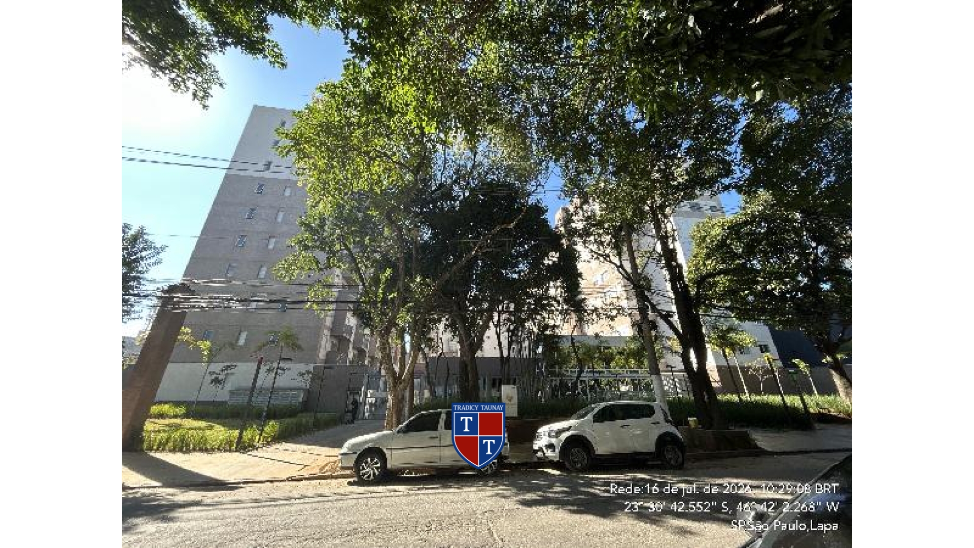APARTAMENTO em LAPA DE BAIXO