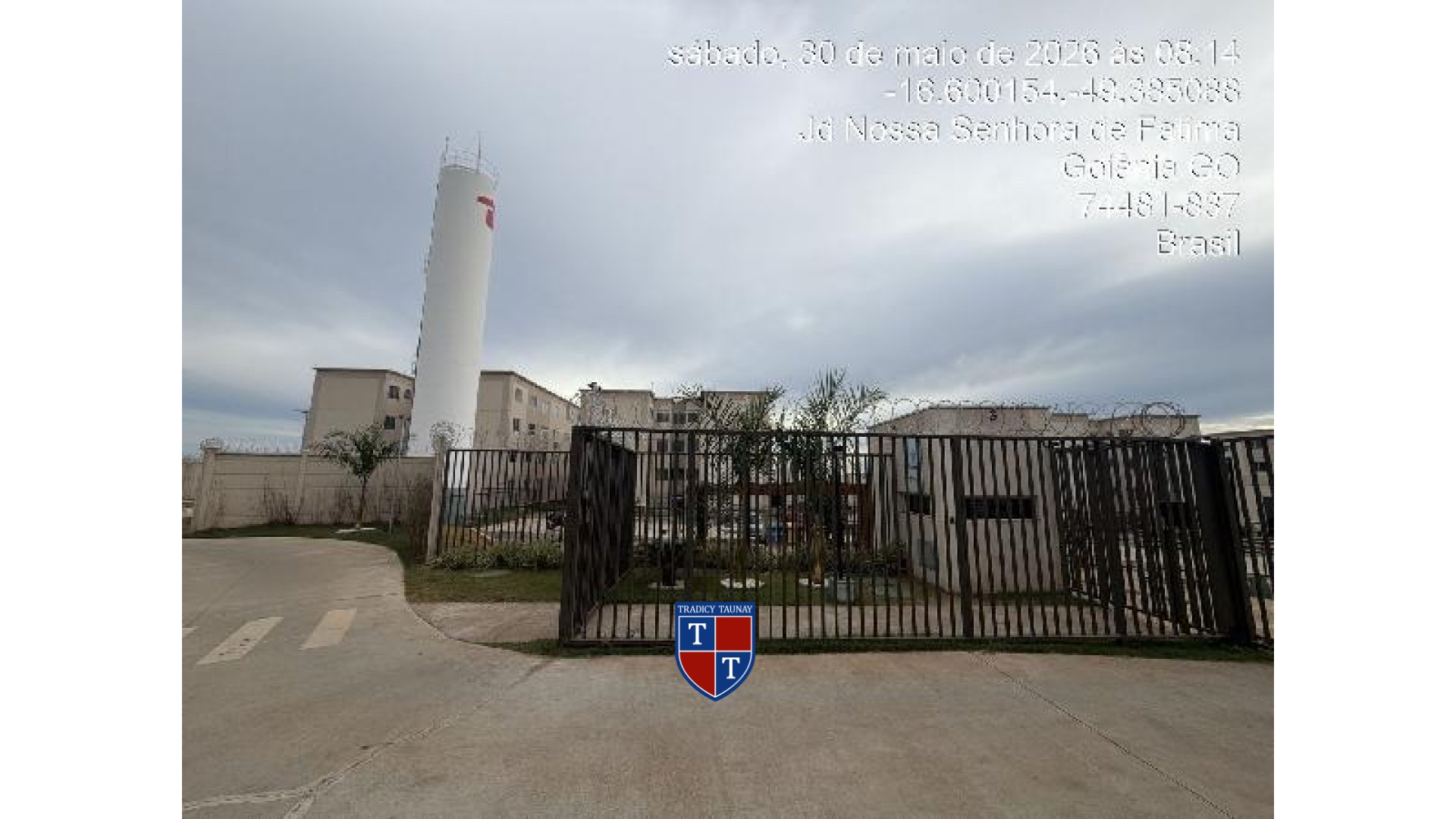 APARTAMENTO em RESIDENCIAL FLORES DO CERRADO