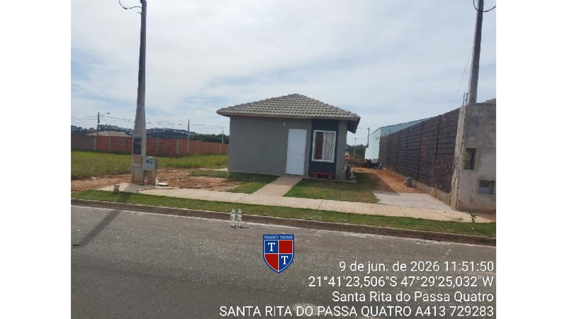 Foto 1 de CASA em JARDIM RECANTO DOS PASSAROS, SANTA RITA DO PASSA QUATRO/SP - Imóvel Retomado CAIXA Ref 8787720597513