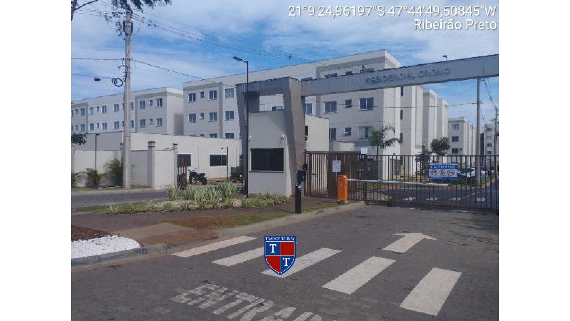 APARTAMENTO em JARDIM OURO BRANCO