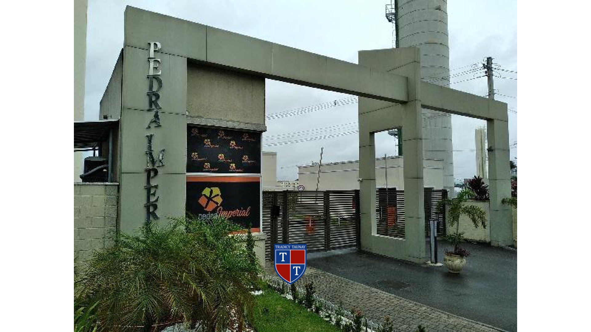 APARTAMENTO em TRES PONTES