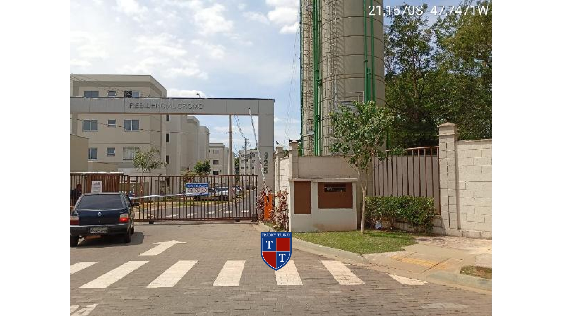 APARTAMENTO em JARDIM OURO BRANCO