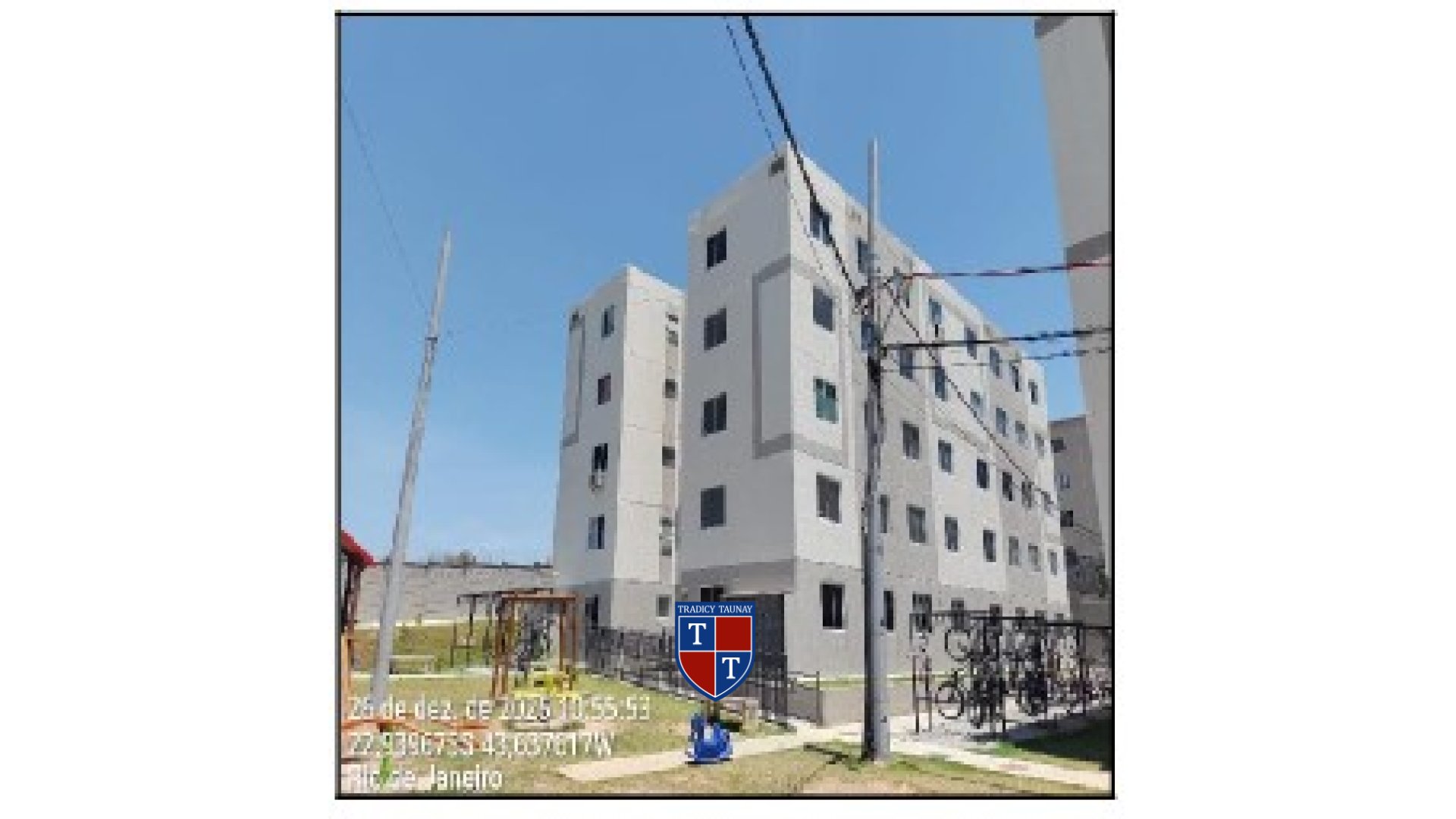 APARTAMENTO em SANTA CRUZ