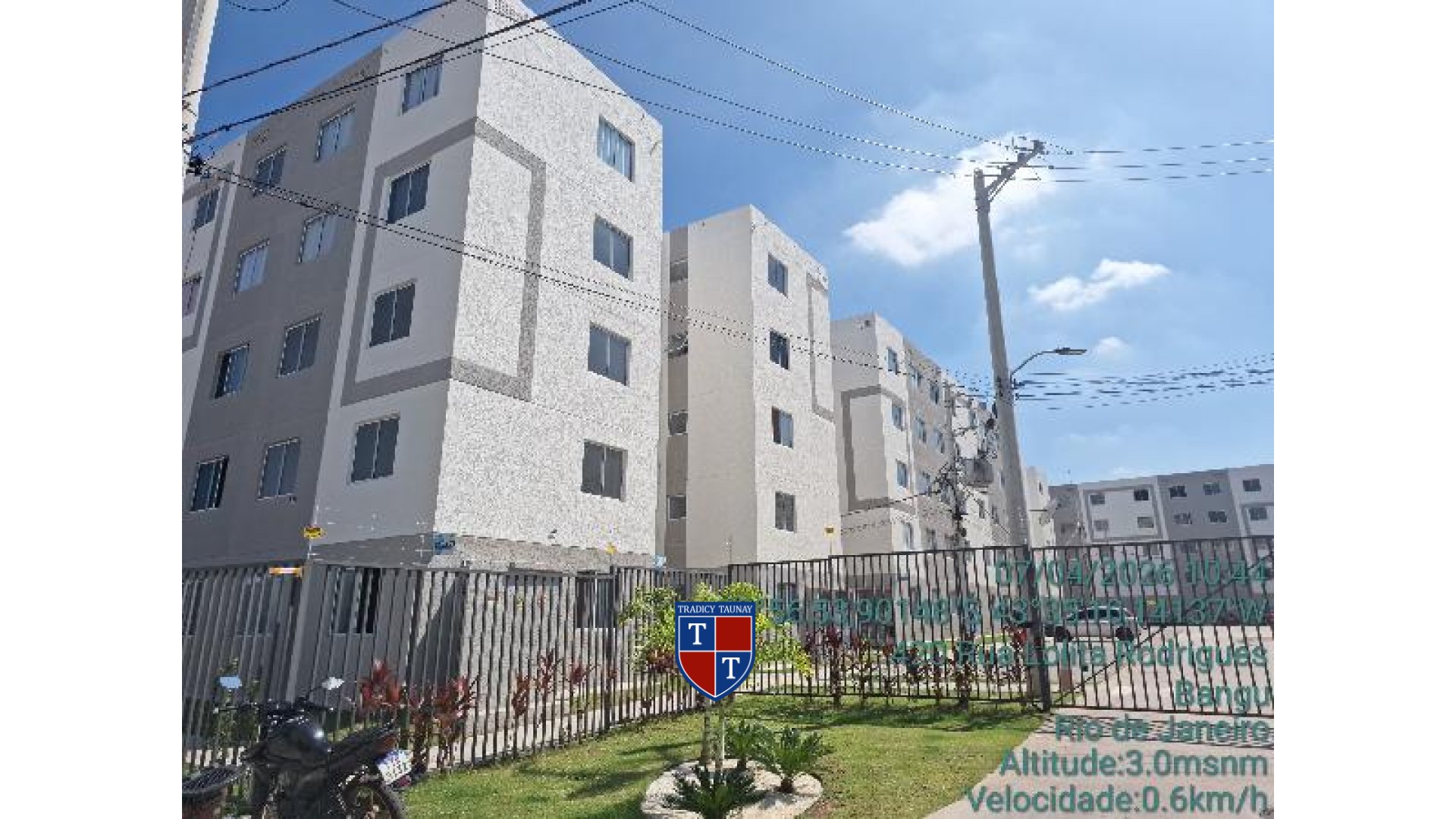 APARTAMENTO em GUARATIBA