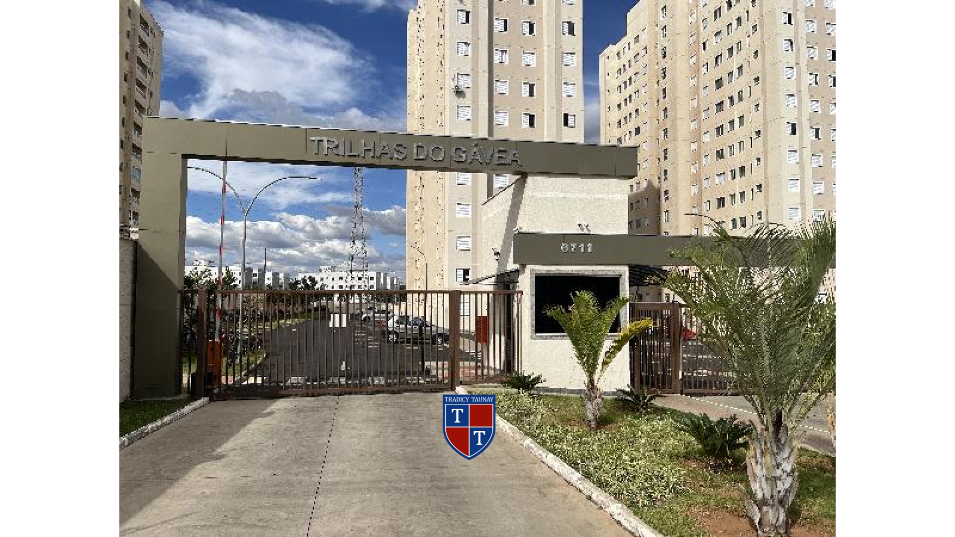 APARTAMENTO em SHOPPING PARK